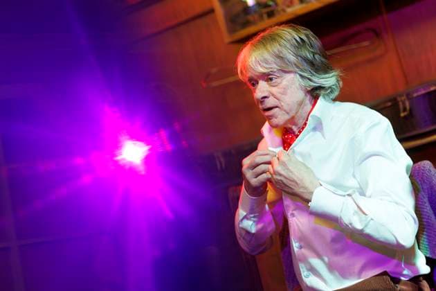 Musician and entertainer Helge Schneider at the press conference for his new tour Ellbogen vom Tich 2026 kicks off his tour with the traditional carnival concerts in the Cologne Philharmonie Cologne, 18 11 2025 NRW Germany Copyright: xChristophxHardtx