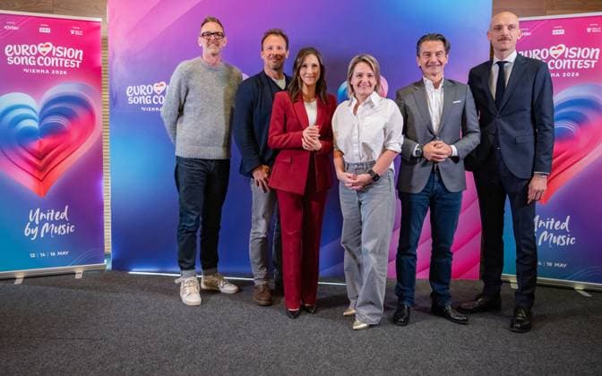 20251118 PG ORF Medienupdate zum Eurovision Song Contest 2026 in Wien WIEN, OESTERREICH - 18. NOVEMBER: Gruppenbild - Live-Event-Produzent und Manager, Direktor des Eurovision Song Contest und interimistischer Geschaeftsfuehrer Martin Green, ORF Executive Producer des Song Contest 2026 Michael Kroen, Journalistin, Kolumnistin und Moderatorin Katia Wagner, ORF Fernseh-Programmdirektorin Stefanie Groiss-Horowitz, ORF-Generaldirektor Roland Weissmann und Geschaeftsfuehrer der Wiener Stadthalle und Gesamtverantwortlicher fuer den Eurovision Song Contest 2026 Thomas Waldner waehrend des Mediengespraechs anlaesslich eines ORF Updates zum 70. Eurovision Song Contest vom 12. bis zum 16. Mai 2026 in Wien im Foyer der Halle F der Wiener Stadthalle a Copyright: xIsabellexOuvrardx SEPAxMedia