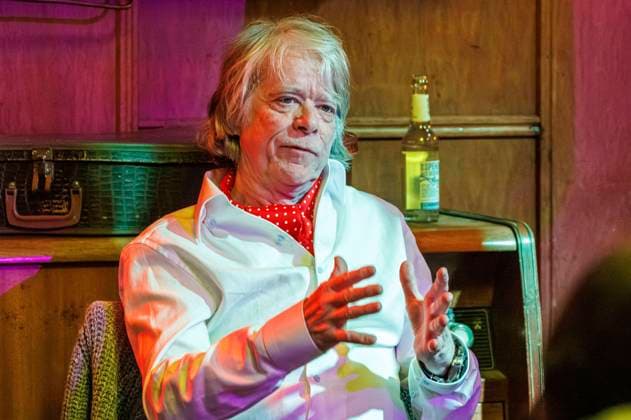 Helge Schneider at the press conference for the new tour Ellebogen vom Tich in the cult pub Weißer Holunder Cologne, 18 11 2025 Foto:xO.xLangelx xFuturexImagex pk_schneider_5160