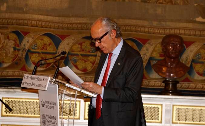 Queen Sofia presents the XXXIV edition of the Queen Sofia Prize for Ibero-American Poetry Luis Alberto de Cuenca during the presentation of the Queen Sofia Prize for Ibero-American Poetry, on November 18, 2025, in Madrid Spain Queen Sofia presents, at the Royal Palace in Madrid, the XXXIV edition of the Queen Sofia Prize for Ibero-American Poetry jointly organized by Patrimonio Nacional and the University of Salamanca since 1992, the XXXIV Edition of the Queen Sofia Prize for Ibero-American Poetry jointly organized by Patrimonio Nacional and the University of Salamanca since 1992 The jury has awarded De Cuencas literary career for showing a deep literary erudition and a style that moves between philosophical reflection, the exploration of  Copyright: xJosexVelascox 7109547