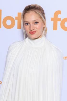 Soiree De Gala Fondation Chaillot Photocall - Paris Nadia Tereszkiewicz attends the photocall for the second edition of the Soiree de Gala de la Fondation Chaillot presided over by Laurent Martinet at Chaillot Theatre National de la Danse in Paris, France on November 18, 2025 . Photo by David Boyer ABACAPRESS.COM Paris France  Copyright: xBoyerxDavid ABACAx