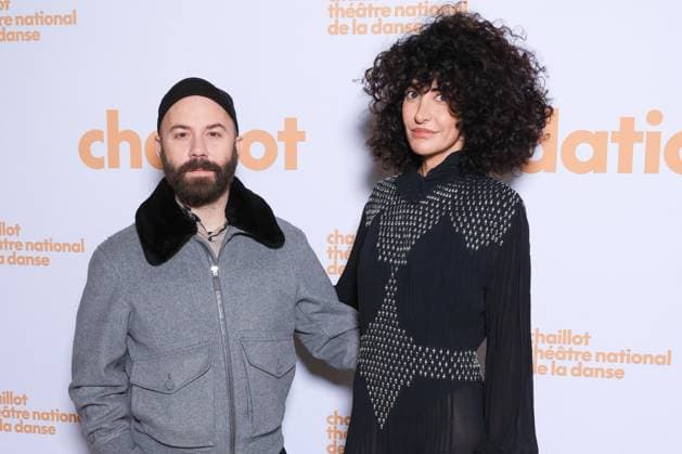 Soiree De Gala Fondation Chaillot Photocall - Paris Yoann Lemoine (Woodkid) and Brune Buonomano attend the photocall for the second edition of the Soiree de Gala de la Fondation Chaillot presided over by Laurent Martinet at Chaillot Theatre National de la Danse in Paris, France on November 18, 2025 . Photo by David Boyer ABACAPRESS.COM Paris France  Copyright: xBoyerxDavid ABACAx
