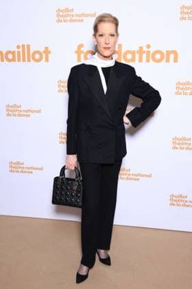 Soiree De Gala Fondation Chaillot Photocall - Paris Justin Vivian Bond attends the photocall for the second edition of the Soiree de Gala de la Fondation Chaillot presided over by Laurent Martinet at Chaillot Theatre National de la Danse in Paris, France on November 18, 2025 . Photo by David Boyer ABACAPRESS.COM Paris France  Copyright: xBoyerxDavid ABACAx
