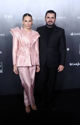 Mujerhoy 2025 Awards Carola Baleztena and Emiliano Suárez during the Mujerhoy 2025 Awards ceremony, on November 18, 2025, in Madrid Spain These awards, given annually by Vocentos lifestyle magazine, recognize outstanding figures in fashion, culture and sports for their exceptional contribution throughout the year GENTE AWARDS Raú Madrid Madrid Madrid Spain  Copyright: xRaulxTerrelx 7110092
