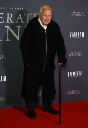 London Premiere of Desperate Journey at Odeon Luxe Leicester Square in London, UK - 18 Nov 2025 Steven Berkoff attends the London Premiere of Desperate Journey at Odeon Luxe Leicester Square. London United Kingdom Copyright: xFredxDuvalx xSOPAxImagesx FD_Desperate_Journey_11