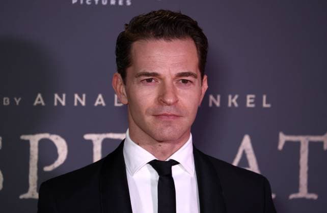 London Premiere of Desperate Journey at Odeon Luxe Leicester Square in London, UK - 18 Nov 2025 Dominic Allburn attends the London Premiere of Desperate Journey at Odeon Luxe Leicester Square. London United Kingdom Copyright: xFredxDuvalx xSOPAxImagesx FD_Desperate_Journey_33
