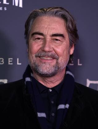 London Premiere of Desperate Journey at Odeon Luxe Leicester Square in London, UK - 18 Nov 2025 Nathaniel Parker attends the London Premiere of Desperate Journey at Odeon Luxe Leicester Square. London United Kingdom Copyright: xFredxDuvalx xSOPAxImagesx FD_Desperate_Journey_35