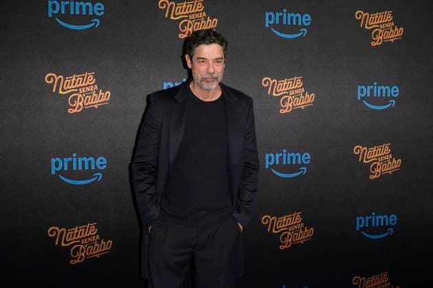 November 18, 2025, Rome, Italy: Alessandro Gassmann attends the blu carpet of movie Natale senza Babbo at Cinema Adriano. Rome Italy - ZUMAs197 20251118_aaa_s197_125 Copyright: xMarioxCartellix