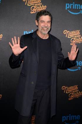 November 18, 2025, Rome, Italy: Alessandro Gassmann attends the blu carpet of movie Natale senza Babbo at Cinema Adriano. Rome Italy - ZUMAs197 20251118_aaa_s197_136 Copyright: xMarioxCartellix