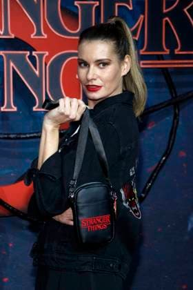 Stranger Things 5 , Fan Event at Tempelhof Airport, Berlin, 18 11 2025 Rebecca Kunikowski at the fan event for Stranger Things in Hangar 7 at Tempelhof Airport in Berlin on 18 11 2025 Berlin Tempelhof Airport Copyright: xAnitaxBuggex