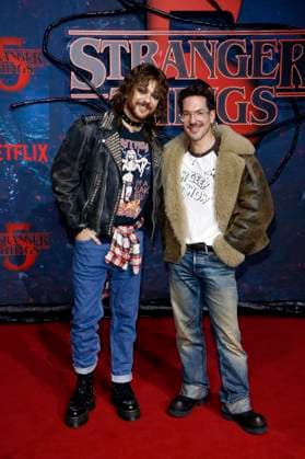 Stranger Things 5 , Fan Event at Tempelhof Airport, Berlin, 18 11 2025 Riccardo Simonetti and Nico Stank at the fan event for Stranger Things in Hangar 7 at Tempelhof Airport in Berlin on 18 11 2025 Berlin Tempelhof Airport Copyright: xAnitaxBuggex