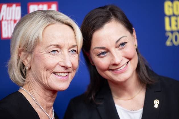 The Golden Steering Wheel 2025 Isolde Holderied, rally driver and Lina van de Mars TV presenter Award ceremony Auto BILD The Golden Steering Wheel 2025 in the Axel Springer building in Berlin Copyright: xEventpressxFuhrx