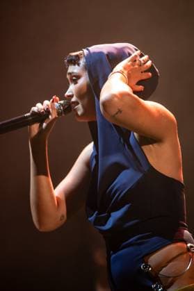 London, United Kingdom. 18th October 2025. Joy Crookes performs live at O2 Academy Brixton. Cristina Massei Alamy Live News  Copyright: xCRISTINAxMASSEIx xipa-agency.netx xx IPA_Agency_IPA68108800