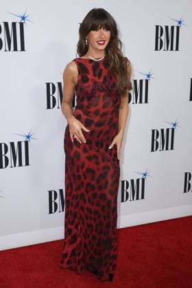 73rd Annual BMI Country Awards Ella Langley arriving at the 73rd Annual BMI Country Awards held at the BMI Building on November 18, 2025 in Nashville, TN. Nashville BMI Building Tennessee USA Copyright: xCurtisxHilbunx xAFF-USA.COMx