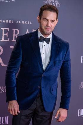 Desperate Journey London Premiere in London - 18 Nov 2025 Jeremy Parisi attends the London Premiere of Desperate Journey at Odeon Luxe Leicester Square. London United Kingdom Copyright: xLoredanaxSangiulianox xSOPAxImagesx LSangiuliano-2-67