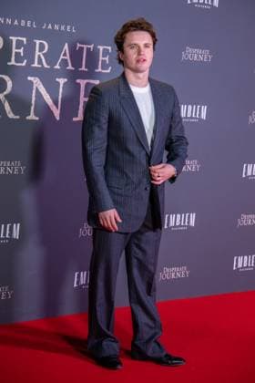 Desperate Journey London Premiere in London - 18 Nov 2025 George Sear attends the London Premiere of Desperate Journey at Odeon Luxe Leicester Square. London United Kingdom Copyright: xLoredanaxSangiulianox xSOPAxImagesx LSangiuliano-2-38