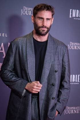 Desperate Journey London Premiere in London - 18 Nov 2025 Fernando Guallar attends the London Premiere of Desperate Journey at Odeon Luxe Leicester Square. London United Kingdom Copyright: xLoredanaxSangiulianox xSOPAxImagesx LSangiuliano-2-14