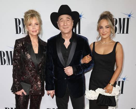 73rd Annual BMI Country Awards Lisa Hartman Black and Clint Black and Lily Pearl Black arriving at the 73rd Annual BMI Country Awards held at the BMI Building on November 18, 2025 in Nashville, TN. Nashville BMI Building Tennessee USA Copyright: xCurtisxHilbunx xAFF-USA.COMx