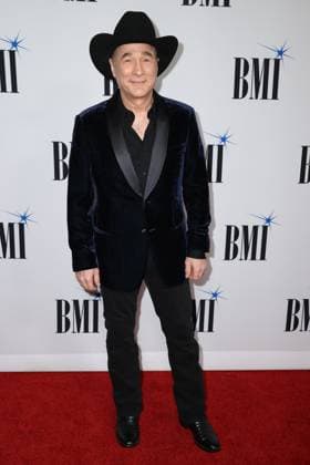 73rd Annual BMI Country Awards Clint Black arriving at the 73rd Annual BMI Country Awards held at the BMI Building on November 18, 2025 in Nashville, TN. Nashville BMI Building Tennessee USA Copyright: xCurtisxHilbunx xAFF-USA.COMx