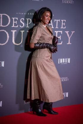 November 18, 2025, London, United Kingdom: A model attends the London Premiere of Desperate Journey at Odeon Luxe Leicester Square. London United Kingdom - ZUMAs197 20251118_aaa_s197_204 Copyright: xLoredanaxSangiulianox