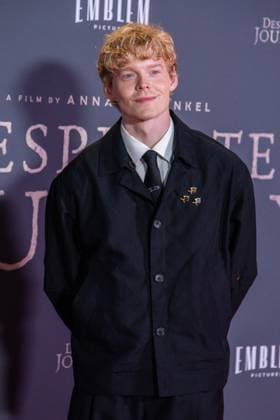 November 18, 2025, London, United Kingdom: Lucas Lynggaard Tonnesen attends the London Premiere of Desperate Journey at Odeon Luxe Leicester Square. London United Kingdom - ZUMAs197 20251118_aaa_s197_257 Copyright: xLoredanaxSangiulianox