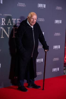 November 18, 2025, London, United Kingdom: Steven Berkoff attends the London Premiere of Desperate Journey at Odeon Luxe Leicester Square. London United Kingdom - ZUMAs197 20251118_aaa_s197_278 Copyright: xLoredanaxSangiulianox