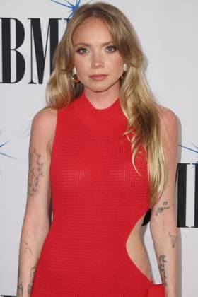 73rd Annual BMI Country Awards Danielle Bradbery arriving at the 73rd Annual BMI Country Awards held at the BMI Building on November 18, 2025 in Nashville, TN. Nashville BMI Building Tennessee USA Copyright: xCurtisxHilbunx xAFF-USA.COMx