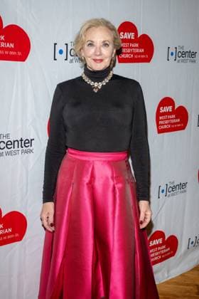 All About Eve Center at West Park Staged Reading in New York, USA - 17 Nov 2025 J. Smith-Cameron attends a reading of All About Eve to benefit Center At West Park and the preservation of the landmark West Park Presbyterian Church. United States Copyright: xRonxAdarx xSOPAxImagesx _radar_cwp_20251117_02143