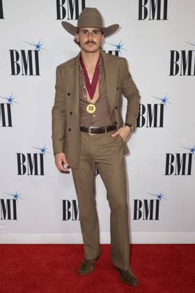 73rd Annual BMI Country Awards Tucker Wetmore arriving at the 73rd Annual BMI Country Awards held at the BMI Building on November 18, 2025 in Nashville, TN. Nashville BMI Building Tennessee USA Copyright: xCurtisxHilbunx xAFF-USA.COMx