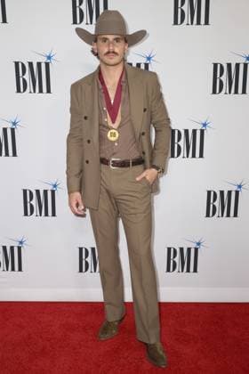73rd Annual BMI Country Awards Tucker Wetmore arriving at the 73rd Annual BMI Country Awards held at the BMI Building on November 18, 2025 in Nashville, TN. Nashville BMI Building Tennessee USA Copyright: xCurtisxHilbunx xAFF-USA.COMx