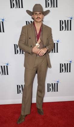 73rd Annual BMI Country Awards Tucker Wetmore arriving at the 73rd Annual BMI Country Awards held at the BMI Building on November 18, 2025 in Nashville, TN. Nashville BMI Building Tennessee USA Copyright: xCurtisxHilbunx xAFF-USA.COMx