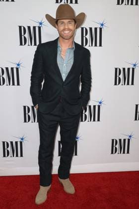 73rd Annual BMI Country Awards Dustin Lynch arriving at the 73rd Annual BMI Country Awards held at the BMI Building on November 18, 2025 in Nashville, TN. Nashville BMI Building Tennessee USA Copyright: xCurtisxHilbunx xAFF-USA.COMx