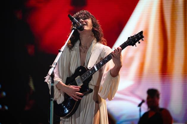 November 18, 2025, Eboli, Italy: Elisa Toffoli aka Elisa performs live at Palasele duirng the Palasport Live 2025 Tour. Eboli Italy - ZUMAs197 20251118_aaa_s197_381 Copyright: xAndreaxGulx