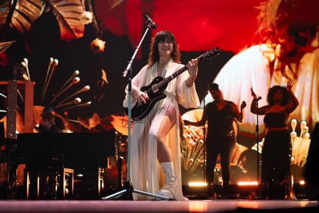 November 18, 2025, Eboli, Italy: Elisa Toffoli aka Elisa performs live at Palasele duirng the Palasport Live 2025 Tour. Eboli Italy - ZUMAs197 20251118_aaa_s197_361 Copyright: xAndreaxGulx