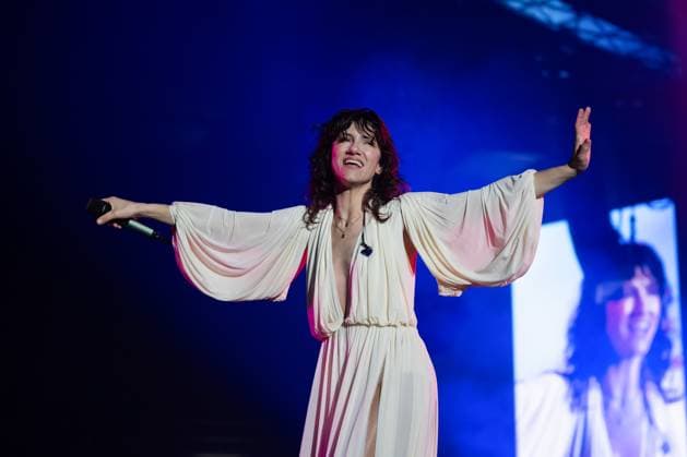 November 18, 2025, Eboli, Italy: Elisa Toffoli aka Elisa performs live at Palasele duirng the Palasport Live 2025 Tour. Eboli Italy - ZUMAs197 20251118_aaa_s197_367 Copyright: xAndreaxGulx