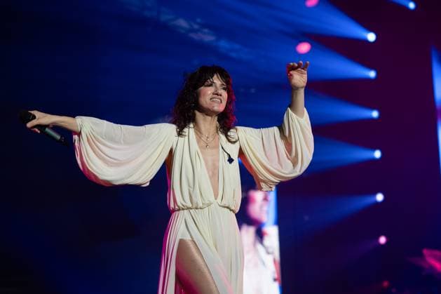 November 18, 2025, Eboli, Italy: Elisa Toffoli aka Elisa performs live at Palasele duirng the Palasport Live 2025 Tour. Eboli Italy - ZUMAs197 20251118_aaa_s197_368 Copyright: xAndreaxGulx