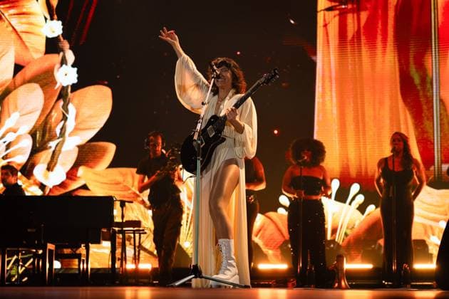November 18, 2025, Eboli, Italy: Elisa Toffoli aka Elisa performs live at Palasele duirng the Palasport Live 2025 Tour. Eboli Italy - ZUMAs197 20251118_aaa_s197_372 Copyright: xAndreaxGulx