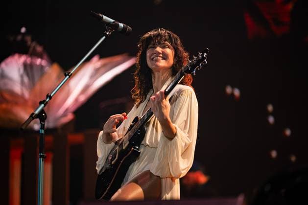 November 18, 2025, Eboli, Italy: Elisa Toffoli aka Elisa performs live at Palasele duirng the Palasport Live 2025 Tour. Eboli Italy - ZUMAs197 20251118_aaa_s197_358 Copyright: xAndreaxGulx