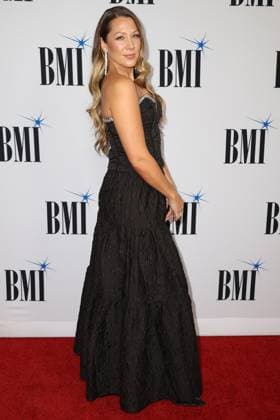 73rd Annual BMI Country Awards Colbie Caillat arriving at the 73rd Annual BMI Country Awards held at the BMI Building on November 18, 2025 in Nashville, TN. Nashville BMI Building Tennessee USA Copyright: xCurtisxHilbunx xAFF-USA.COMx