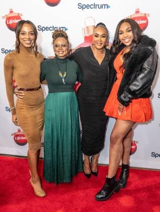 November 18, 2025, Bronx, New York, USA: Nischelle Turner, Debbi Morgan, Vivica A. Fox, Sy Rai Smith attend Lifetime Celebrates Annual It s a Wonderful Lifetime Holiday Movie Slate at Overlook at Winter Village Bryant Park in New York, NY on November 18, 2025 Bronx USA - ZUMAr339 20251118_znp_r339_051 Copyright: xLevxRadinx