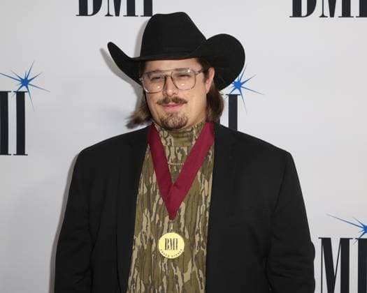 73rd Annual BMI Country Awards Hardy arriving at the 73rd Annual BMI Country Awards held at the BMI Building on November 18, 2025 in Nashville, TN. Nashville BMI Building Tennessee USA Copyright: xCurtisxHilbunx xAFF-USA.COMx
