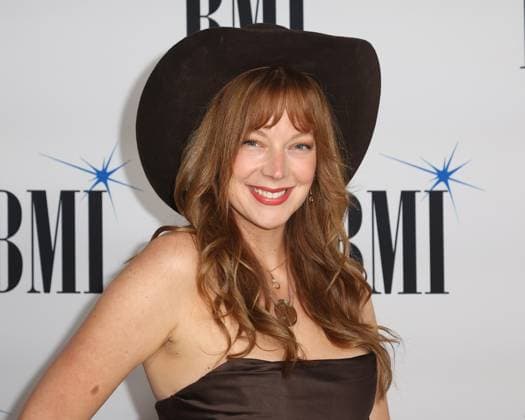 73rd Annual BMI Country Awards Kaitlin Butts arriving at the 73rd Annual BMI Country Awards held at the BMI Building on November 18, 2025 in Nashville, TN. Nashville BMI Building Tennessee USA Copyright: xCurtisxHilbunx xAFF-USA.COMx