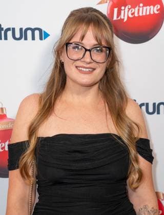 November 18, 2025, Bronx, New York, USA: Melinda Williamson of Blue Star Wives attends Lifetime Celebrates Annual It s a Wonderful Lifetime Holiday Movie Slate at Overlook at Winter Village Bryant Park in New York, NY on November 18, 2025 Bronx USA - ZUMAr339 20251118_znp_r339_022 Copyright: xLevxRadinx