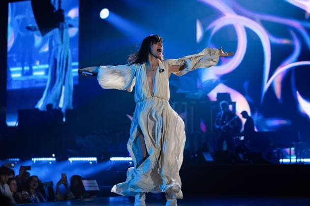 November 18, 2025, Eboli, Italy: Elisa Toffoli aka Elisa performs live at Palasele duirng the Palasport Live 2025 Tour. Eboli Italy - ZUMAs197 20251118_aaa_s197_406 Copyright: xAndreaxGulx
