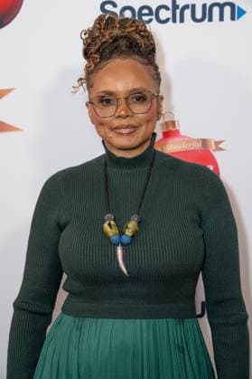 November 18, 2025, Bronx, New York, USA: Debbi Morgan attends Lifetime Celebrates Annual It s a Wonderful Lifetime Holiday Movie Slate at Overlook at Winter Village Bryant Park in New York, NY on November 18, 2025 Bronx USA - ZUMAr339 20251118_znp_r339_008 Copyright: xLevxRadinx