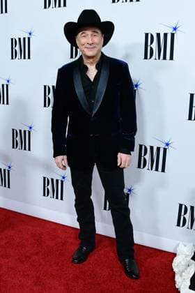 18 November 2025 - Nashville, Tennessee - Clint Black. 2025 BMI Country Awards held at BMI Music Row. Nashville USA - ZUMAa123 20251118_zaa_a123_049 Copyright: xDara-MichellexFarrx