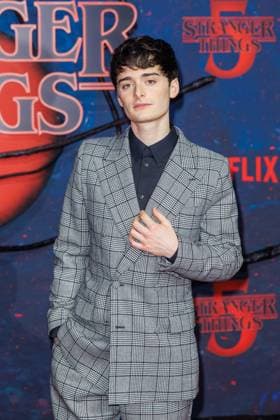 Fan event Stranger Things 5 Noah Schnapp at the Netflix Stranger Things season 5 fan event at Tempelhof Airport Hangar 7 on 18 11 2025 in Berlin Copyright: xEventpressxKochanx