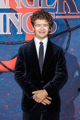 Fan Event Stranger Things 5 Gaten Matarazzo at the Netflix Stranger Things Season 5 Fan Event at Tempelhof Airport Hangar 7 on 18 11 2025 in Berlin Copyright: xEventpressxKochanx
