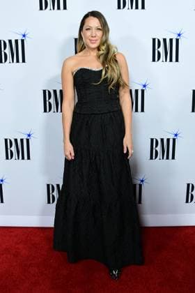 18 November 2025 - Nashville, Tennessee - Colbie Caillat. 2025 BMI Country Awards held at BMI Music Row. Nashville USA - ZUMAa123 20251118_zaa_a123_068 Copyright: xDara-MichellexFarrx