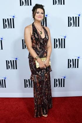 18 November 2025 - Nashville, Tennessee - Mae Estes. 2025 BMI Country Awards held at BMI Music Row. Nashville USA - ZUMAa123 20251118_zaa_a123_096 Copyright: xDara-MichellexFarrx